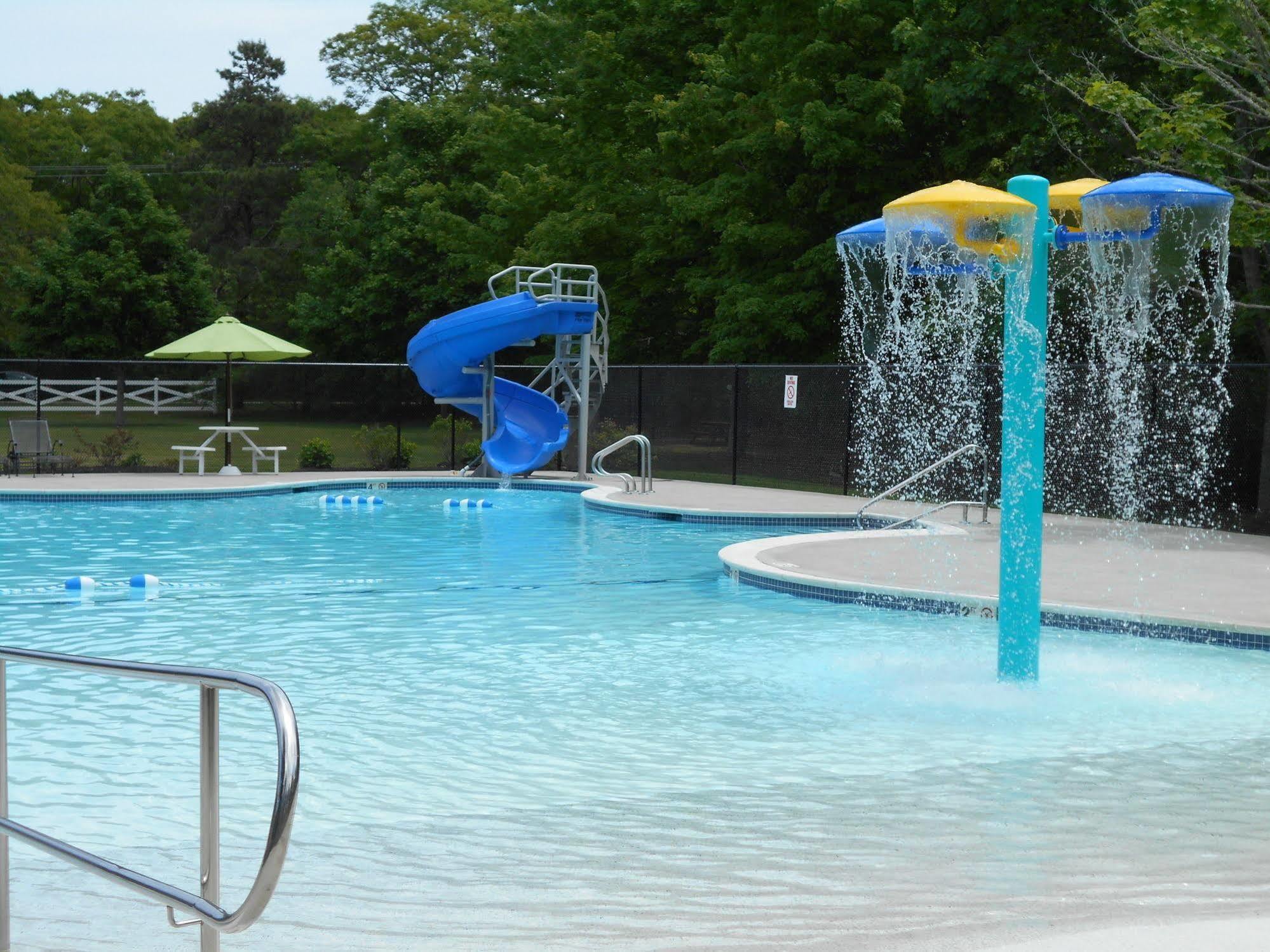 Sun Retreats At Peters Pond Hotel Sandwich Bagian luar foto