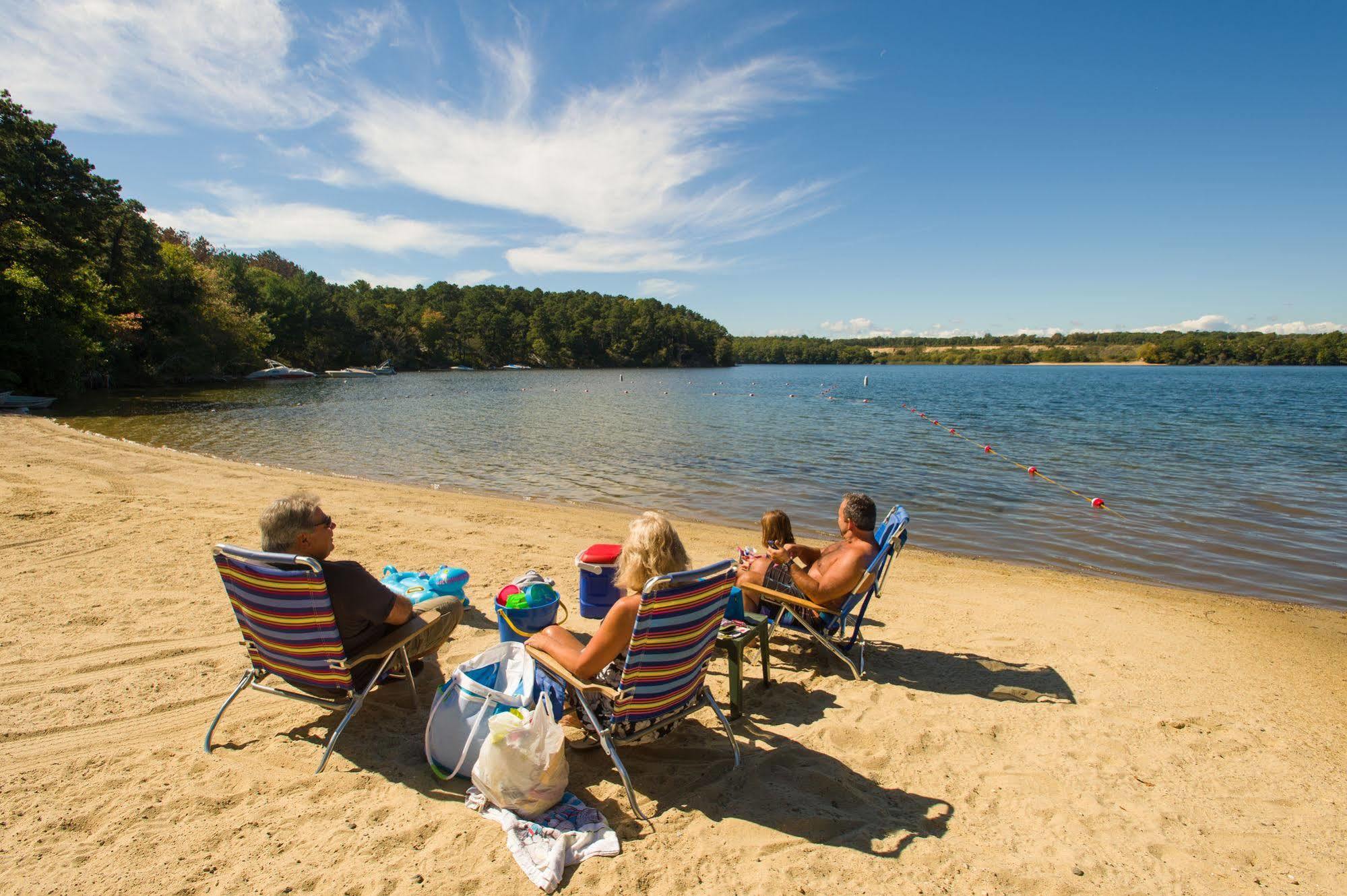 Sun Retreats At Peters Pond Hotel Sandwich Bagian luar foto